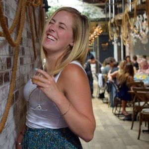 Meet your Posher, Alexi